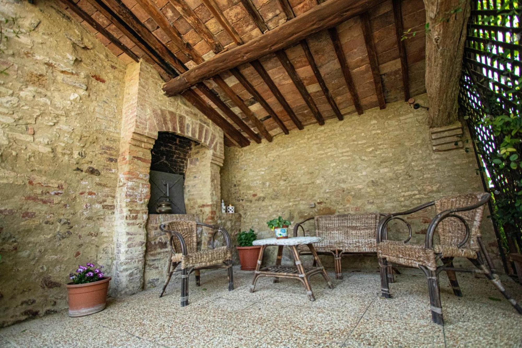 Agriturismo Biofattoria L'Upupa Μονταλτσίνο Εξωτερικό φωτογραφία